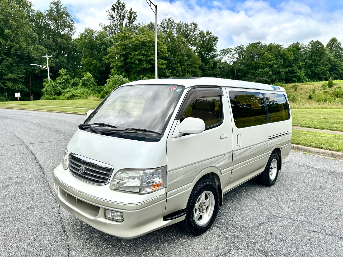 1999 TOYOTA HIACE SUPER CUSTOM LIVING SALOON EX 4WD — INTERCOOLER TURBO DIESEL — LOT#591