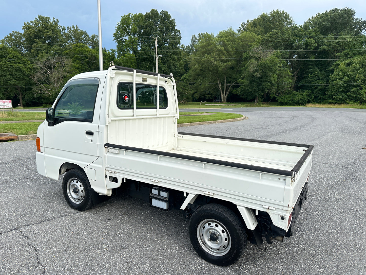 2000 SUBARU SAMBAR 4WD - A/C - POWER STEERING & AIRBAG — LOT#583