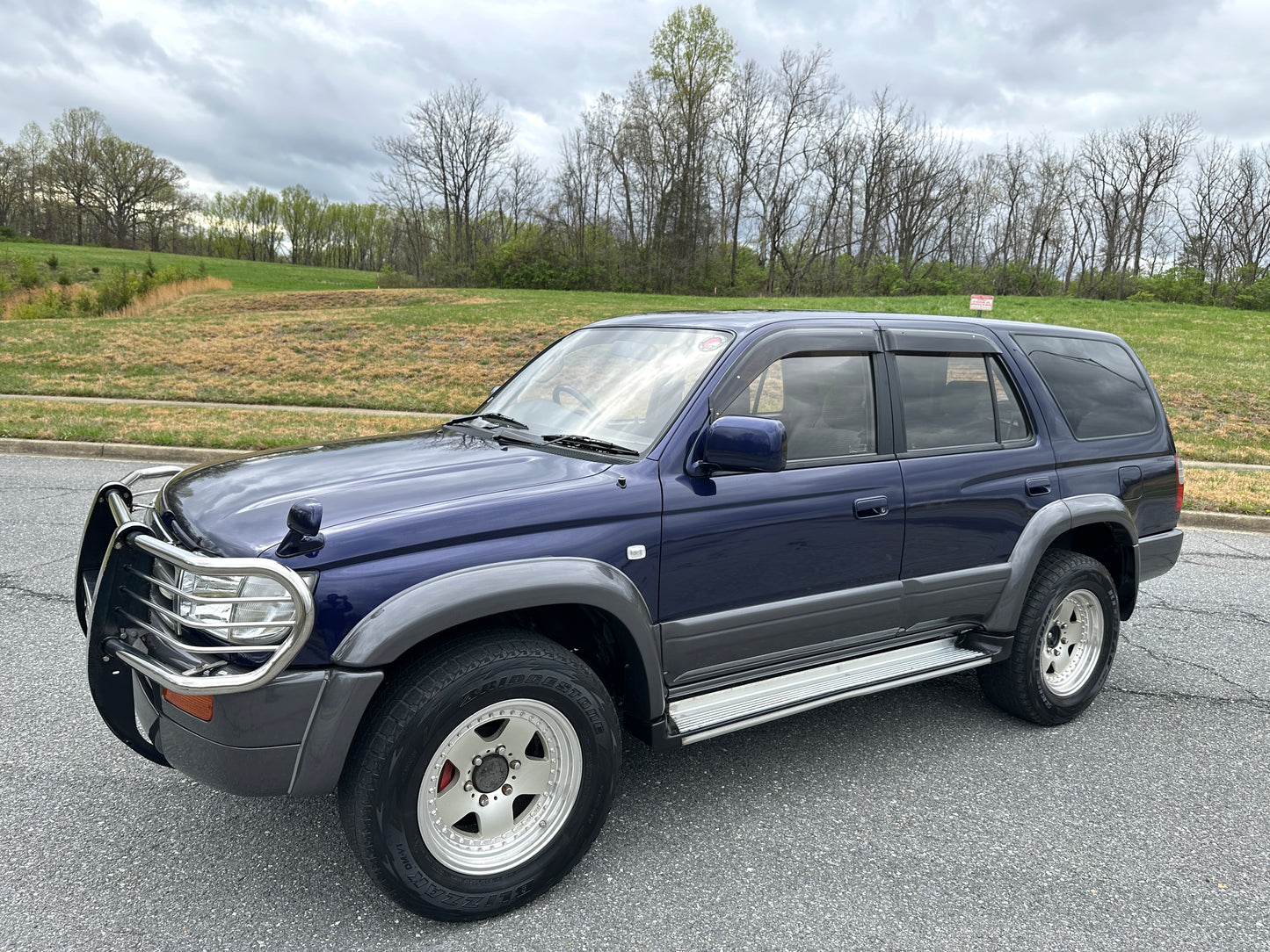 1996 TOYOTA HILUX SURF KZN185 SSR-G WITH 5 SPEED MANUAL TRANSMISSION
