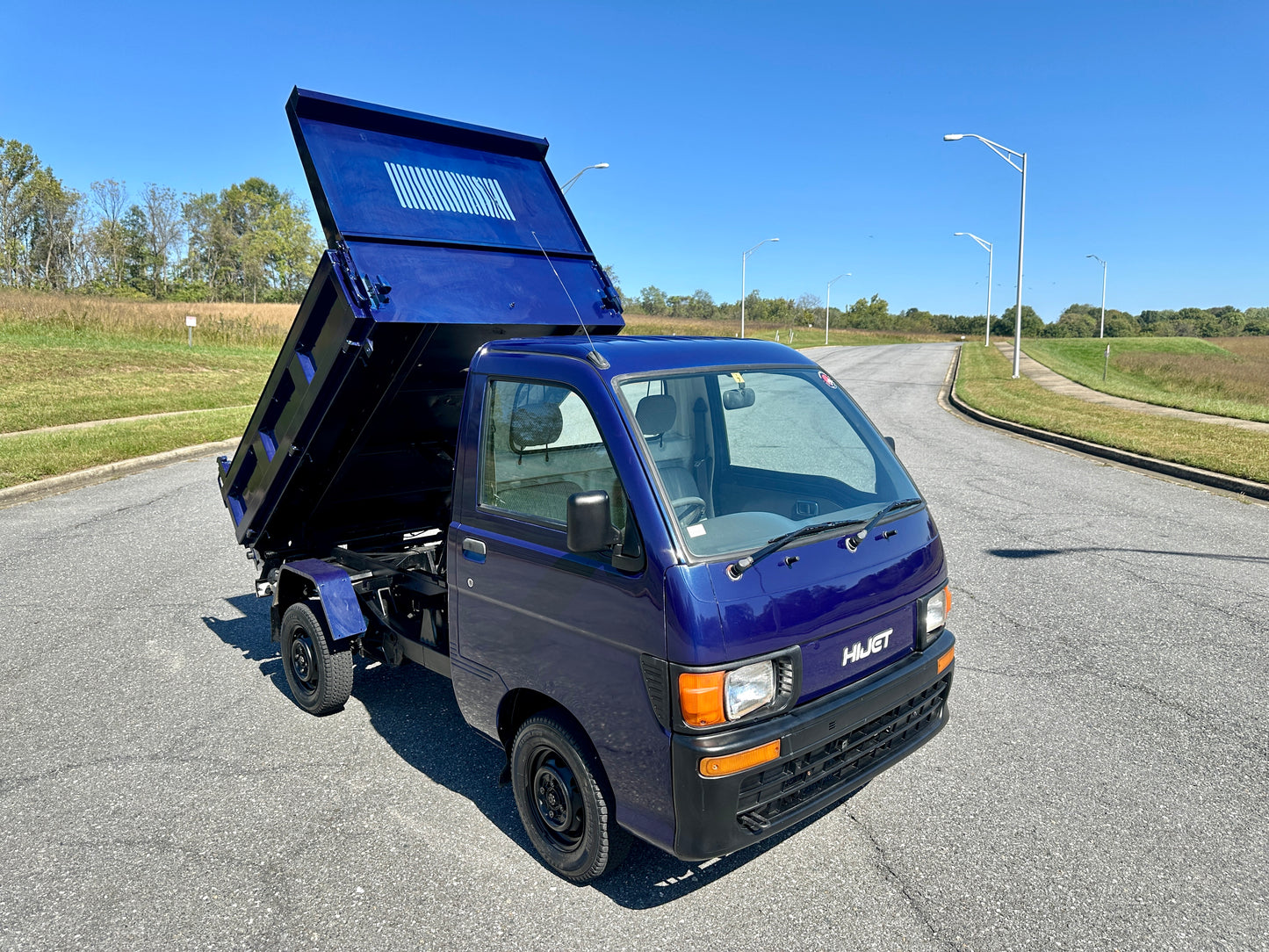 1997 DAIHATSU HIJET DUMP TRUCK S110P
