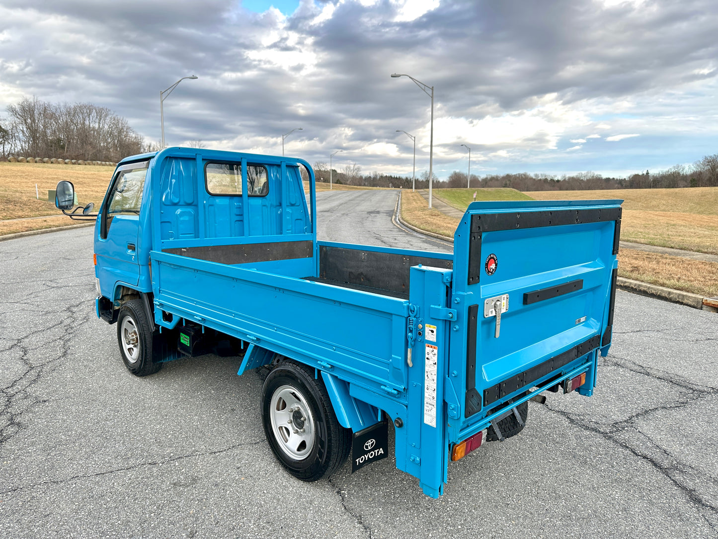 1996 TOYOTA HIACE LY151