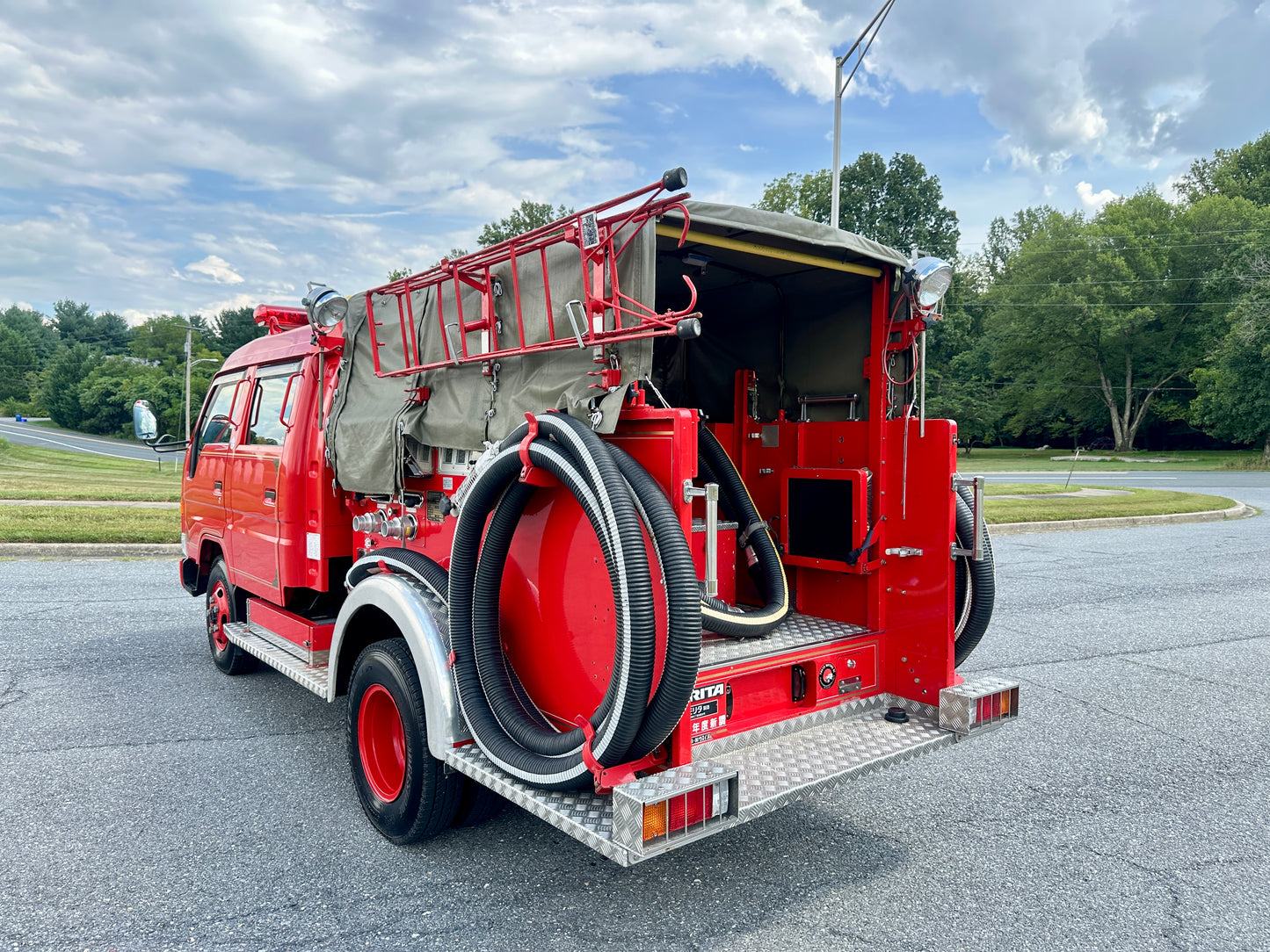 1998 TOYOTA DYNA BU172 JAPANESE FIRE TRUCK - 4WD - DIESEL — LOT#615