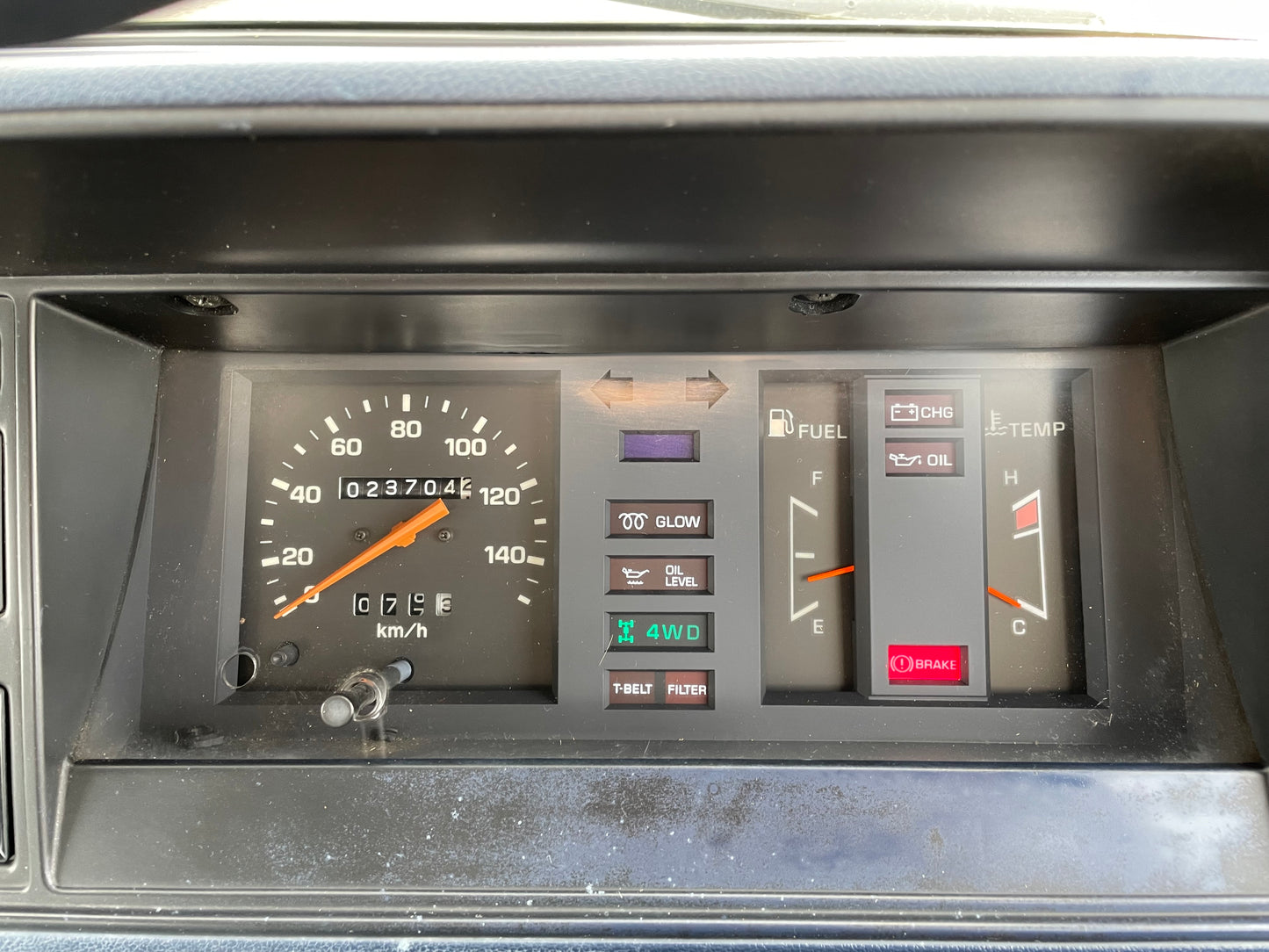 1989 TOYOTA HIACE LH85