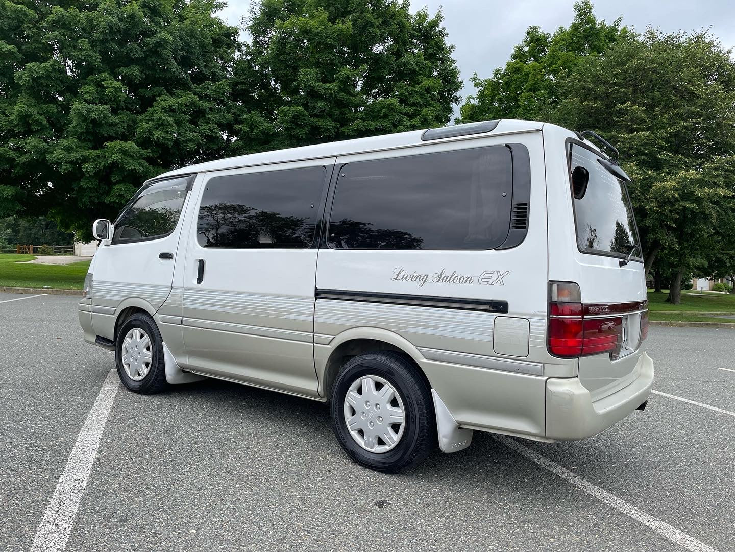 1996 TOYOTA HIACE SUPER CUSTOM LIVING SALOON EX KZH100