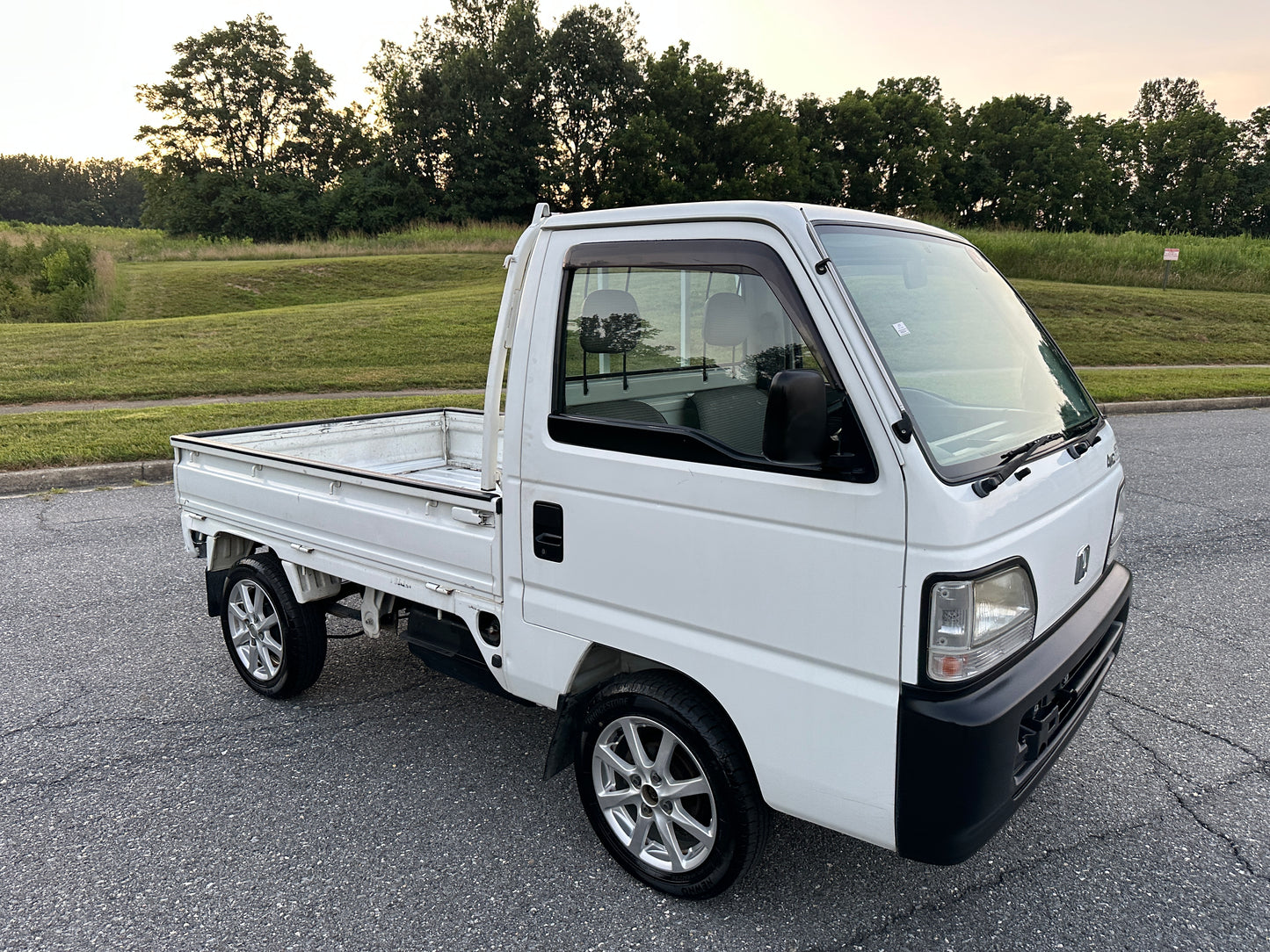1998 HONDA ACTY SDX 4WD - 5 Speed — LOT#595