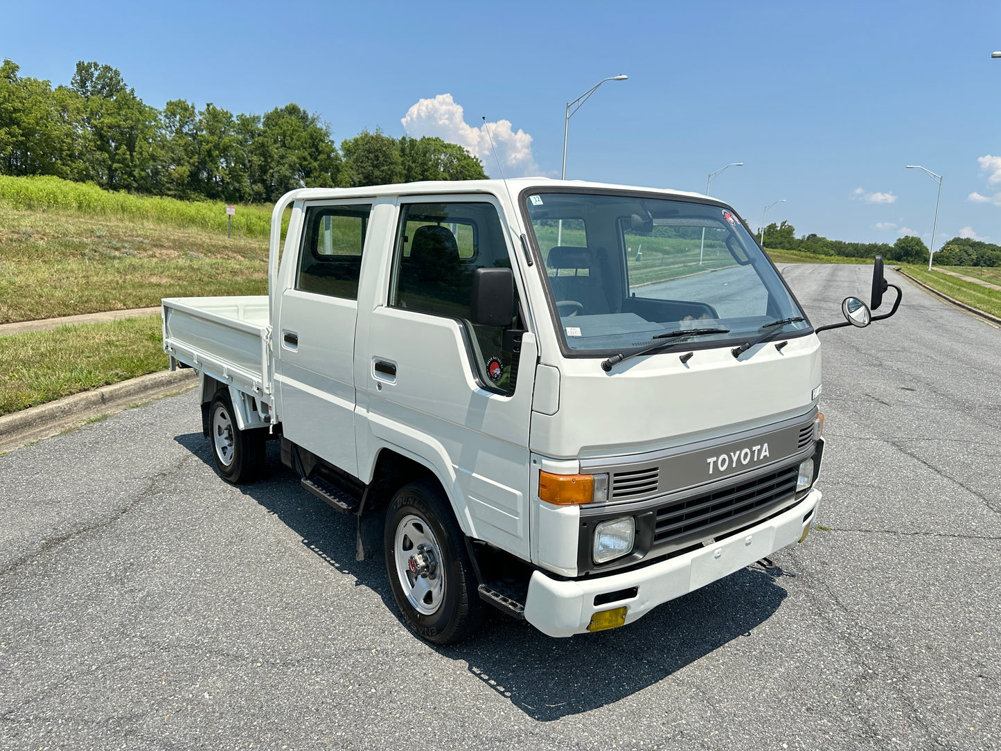 1993 TOYOTA HIACE LH95 DOUBLE-CAB TRUCK