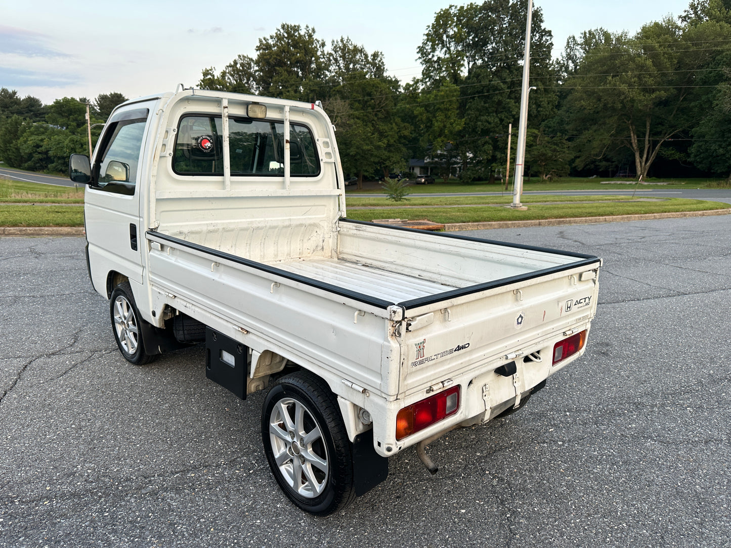 1998 HONDA ACTY SDX 4WD - 5 Speed — LOT#595
