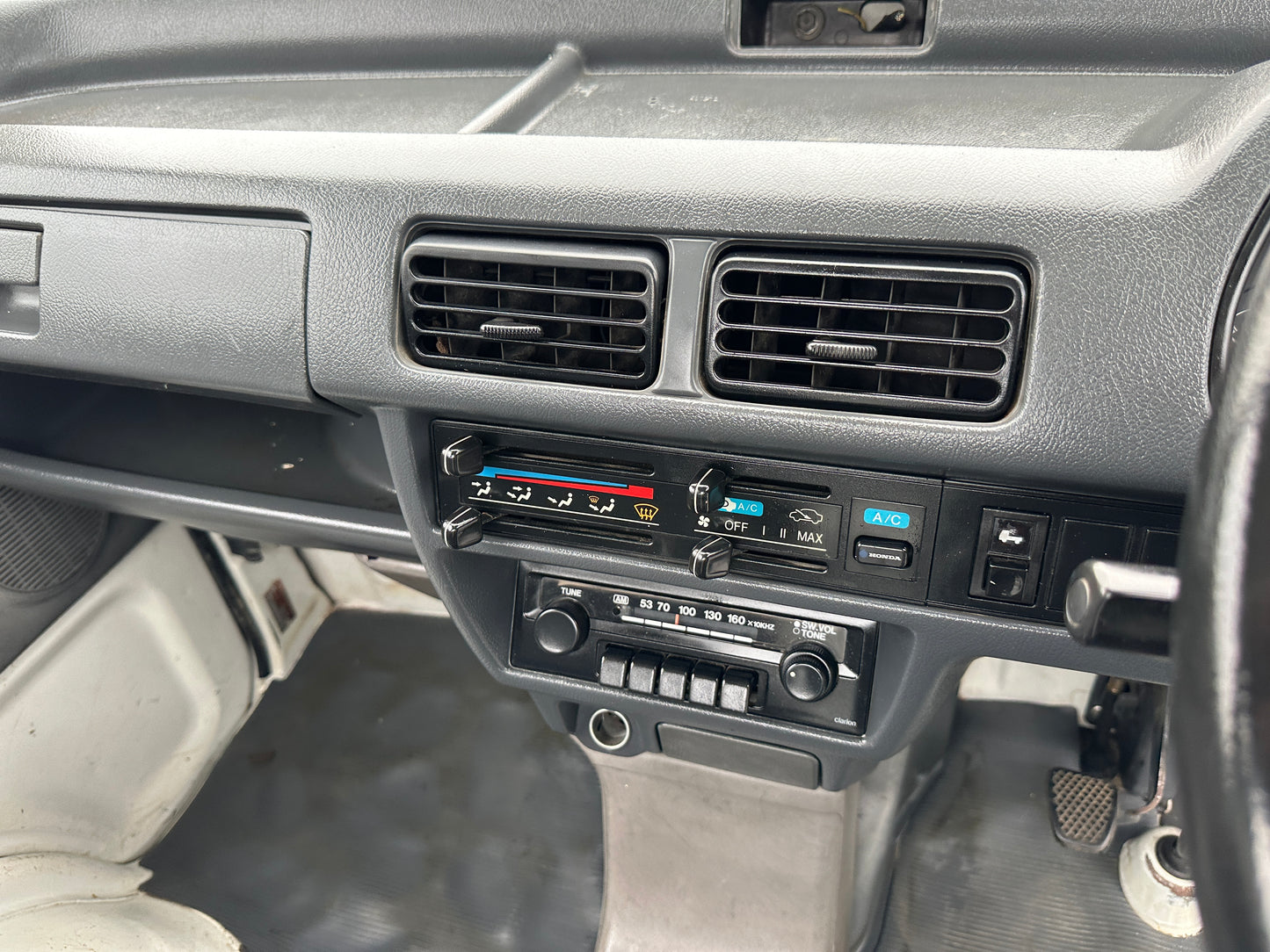 1993 HONDA ACTY SDX 4WD - AIR CONDITIONING — LOT#586