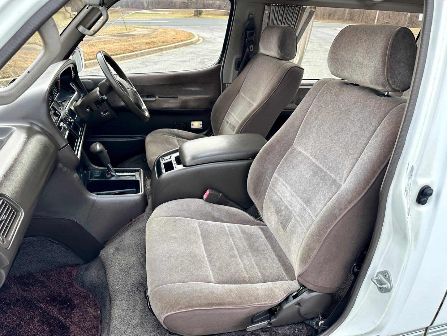 1995 TOYOTA HIACE SUPER CUSTOM G LIVING SALOON EX KZH106