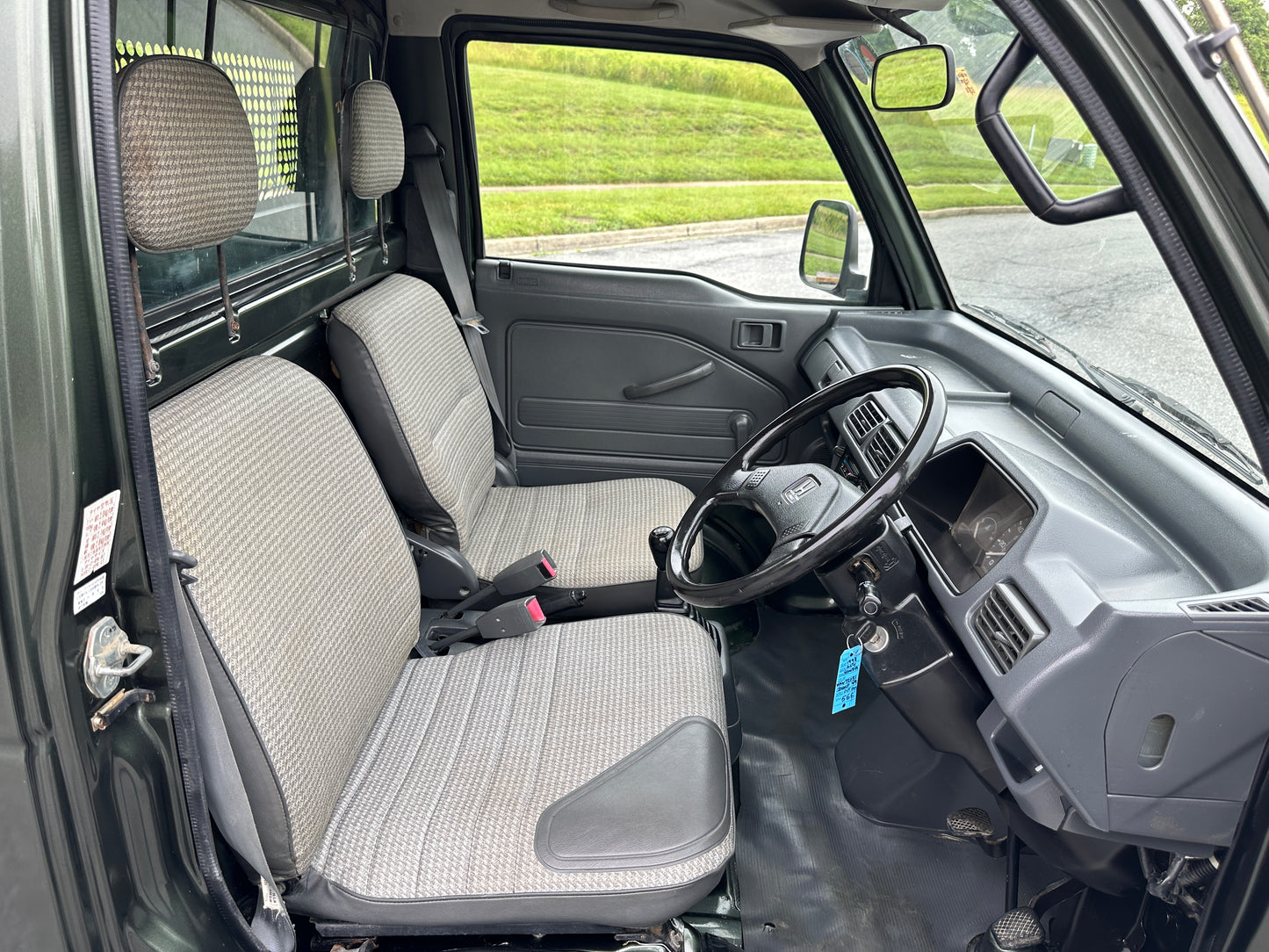 1998 HONDA ACTY DUMP 4WD - DIFF LOCK & 5-SPEED