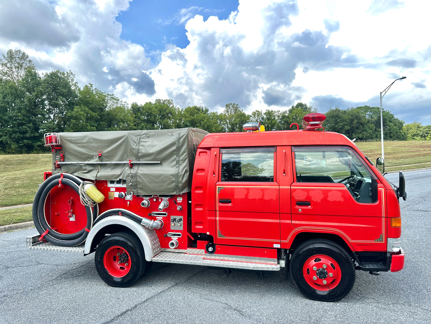 1998 TOYOTA DYNA BU172 JAPANESE FIRE TRUCK - 4WD - DIESEL — LOT#615