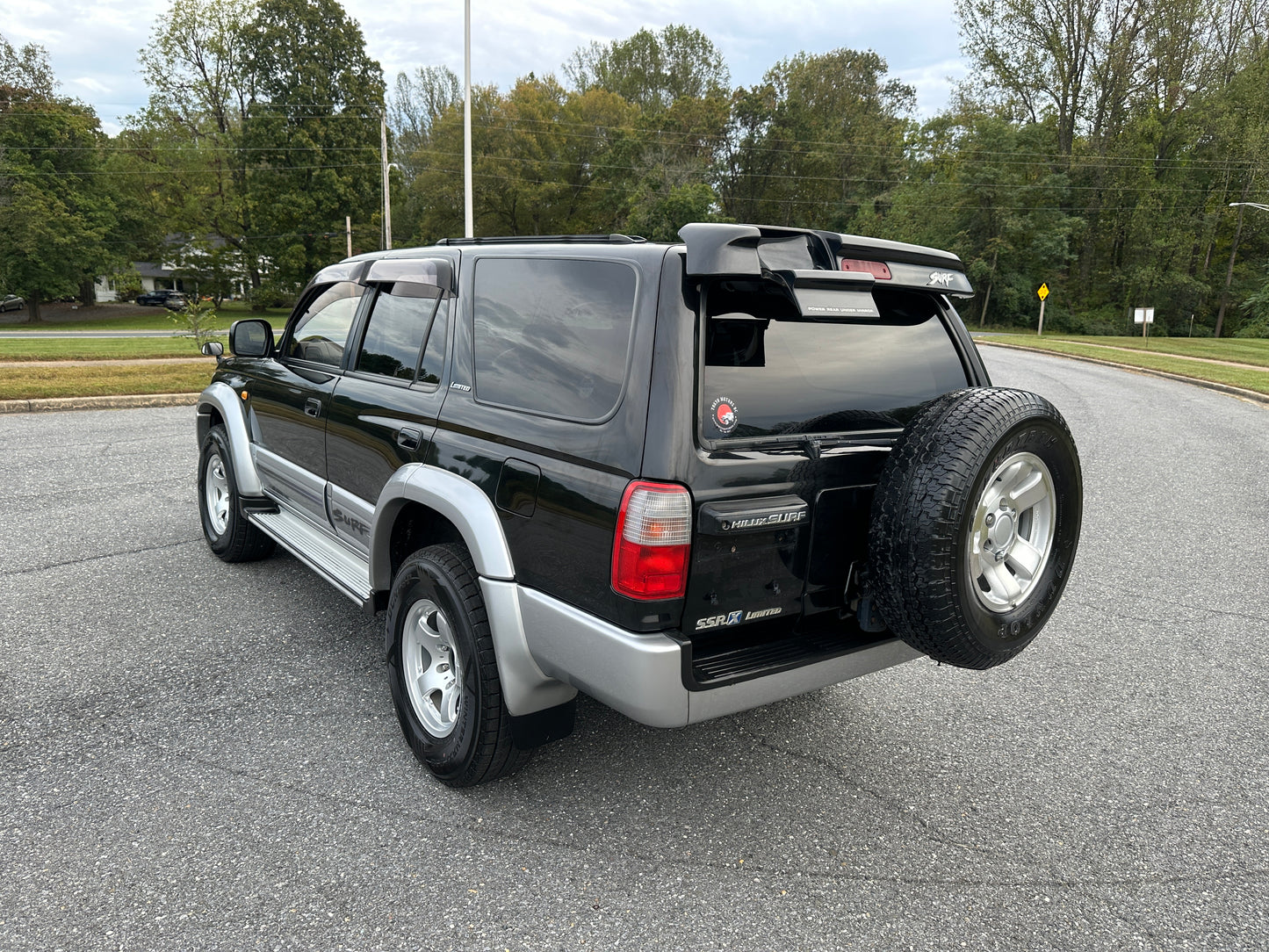 1998 Toyota Hilux Surf SSR-X Limited - 4WD - INTERCOOLED TURBO DIESEL — LOT#656