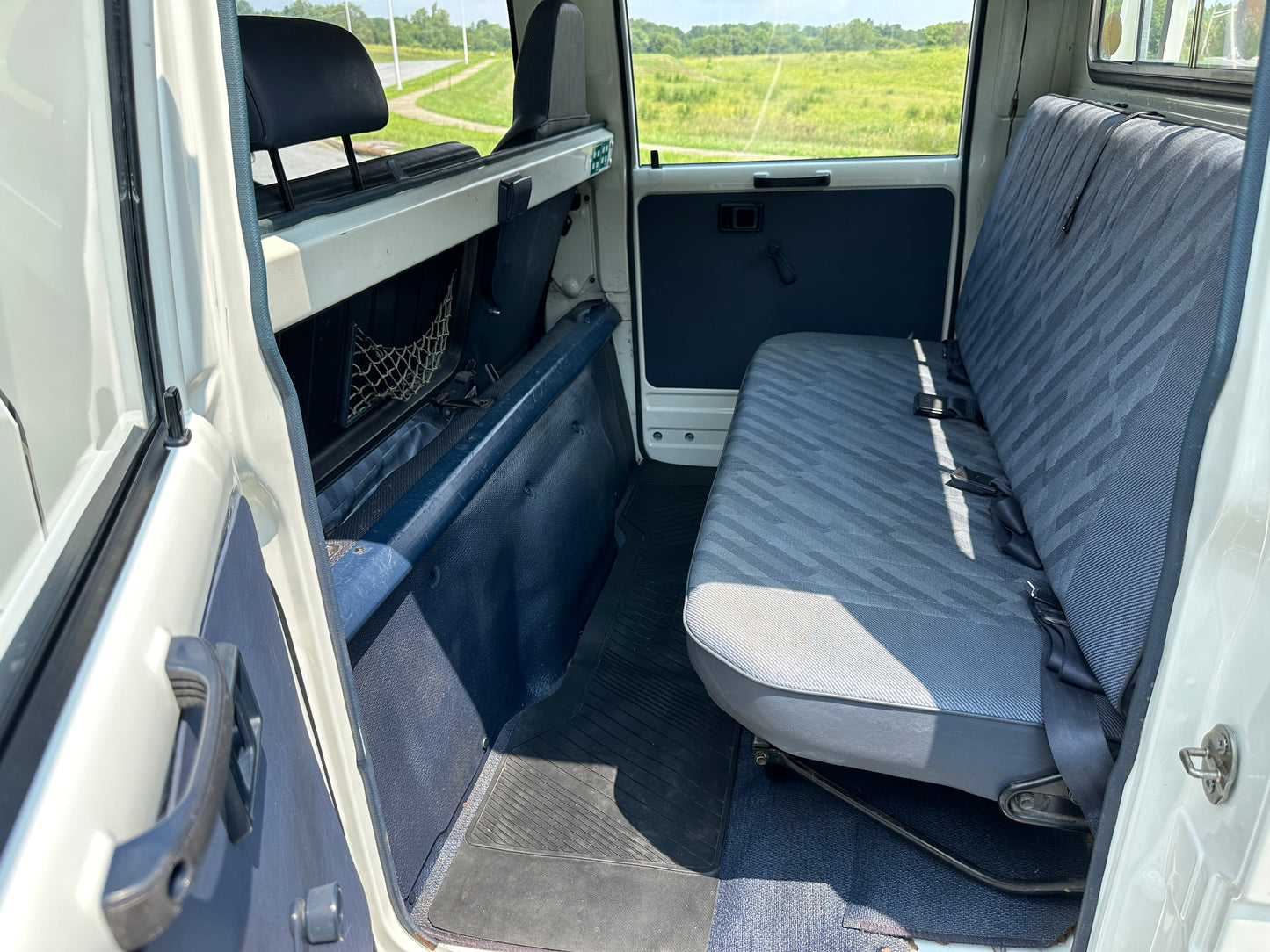 1991 TOYOTA HIACE LH85 DOUBLE-CAB TRUCK