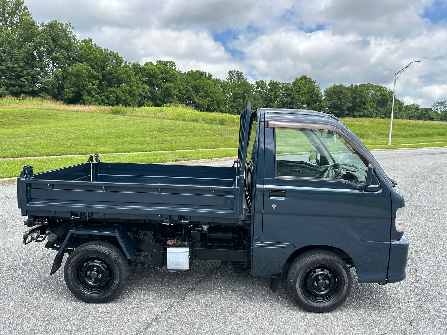 2000 DAIHATSU HIJET 3-WAY DUMP 4WD - A/C - FUEL INJECTION