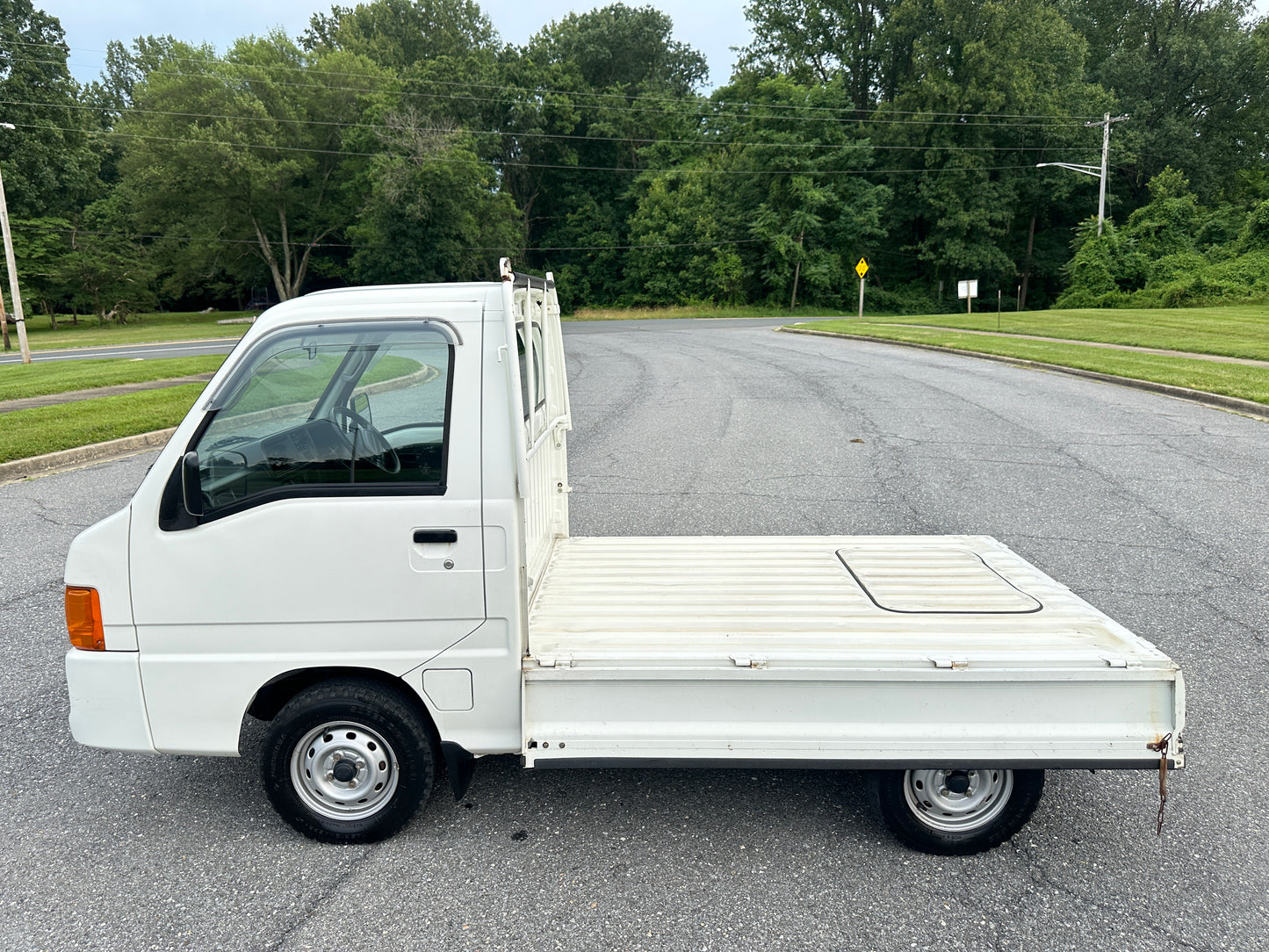 2000 SUBARU SAMBAR 4WD - A/C - POWER STEERING & AIRBAG — LOT#583