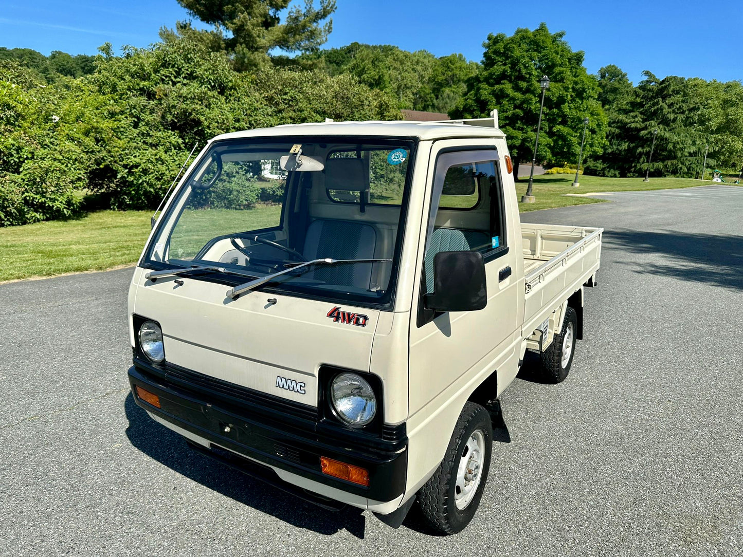 1988 MITSUBISHI MINICAB MIGHTY M-U15T