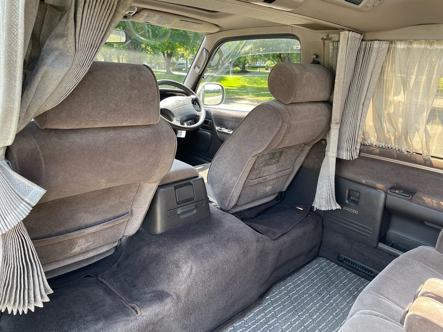 1997 TOYOTA HIACE SUPER CUSTOM LIMITED KZH106