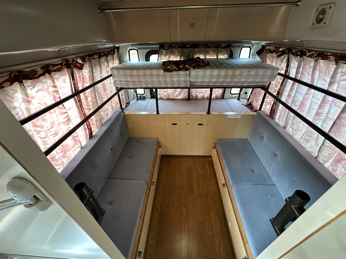 1992 TOYOTA COASTER DELUXE CAMPER — LOT#587