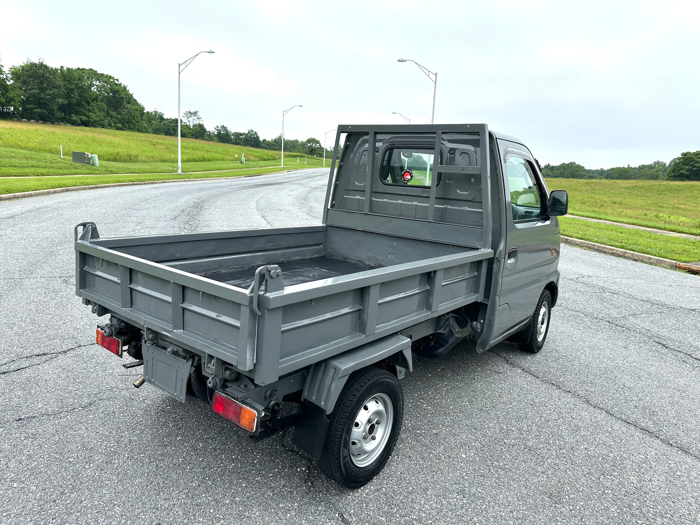 2000 SUZUKI CARRY DUMP 4WD - A/C - FUEL INJECTED & 5-SPEED