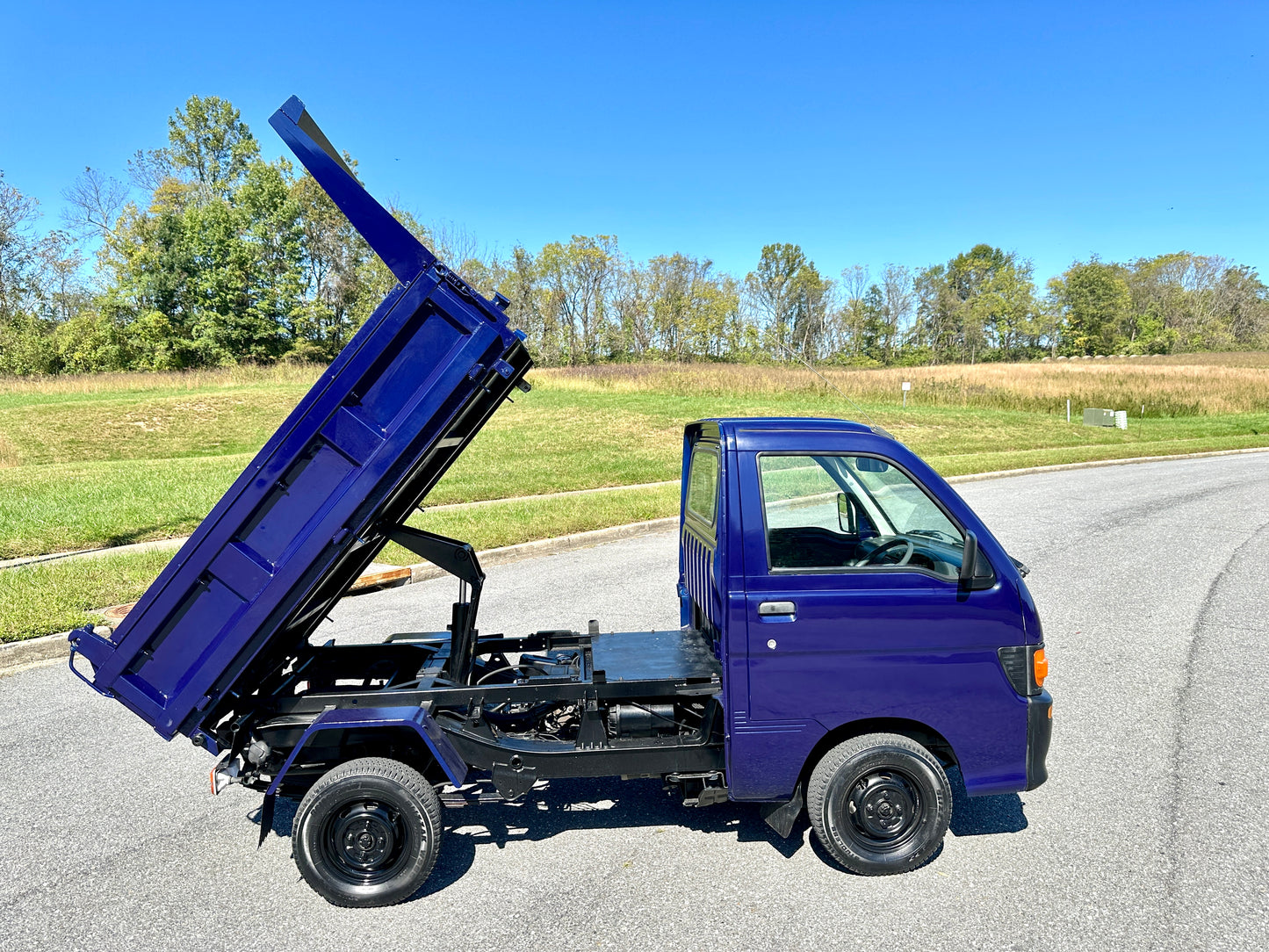 1997 DAIHATSU HIJET DUMP TRUCK S110P