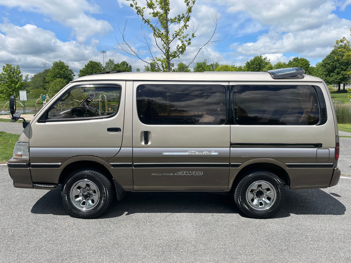 1996 TOYOTA HIACE SUPER CUSTOM KZH106
