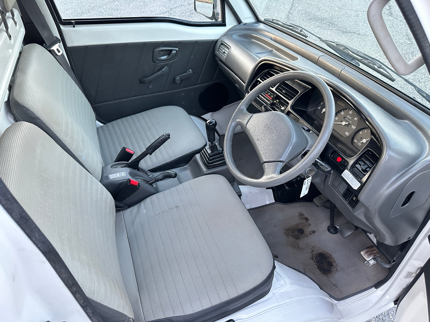 1997 SUZUKI CARRY SCISSOR-LIFT DUMP 4WD — LOT#581