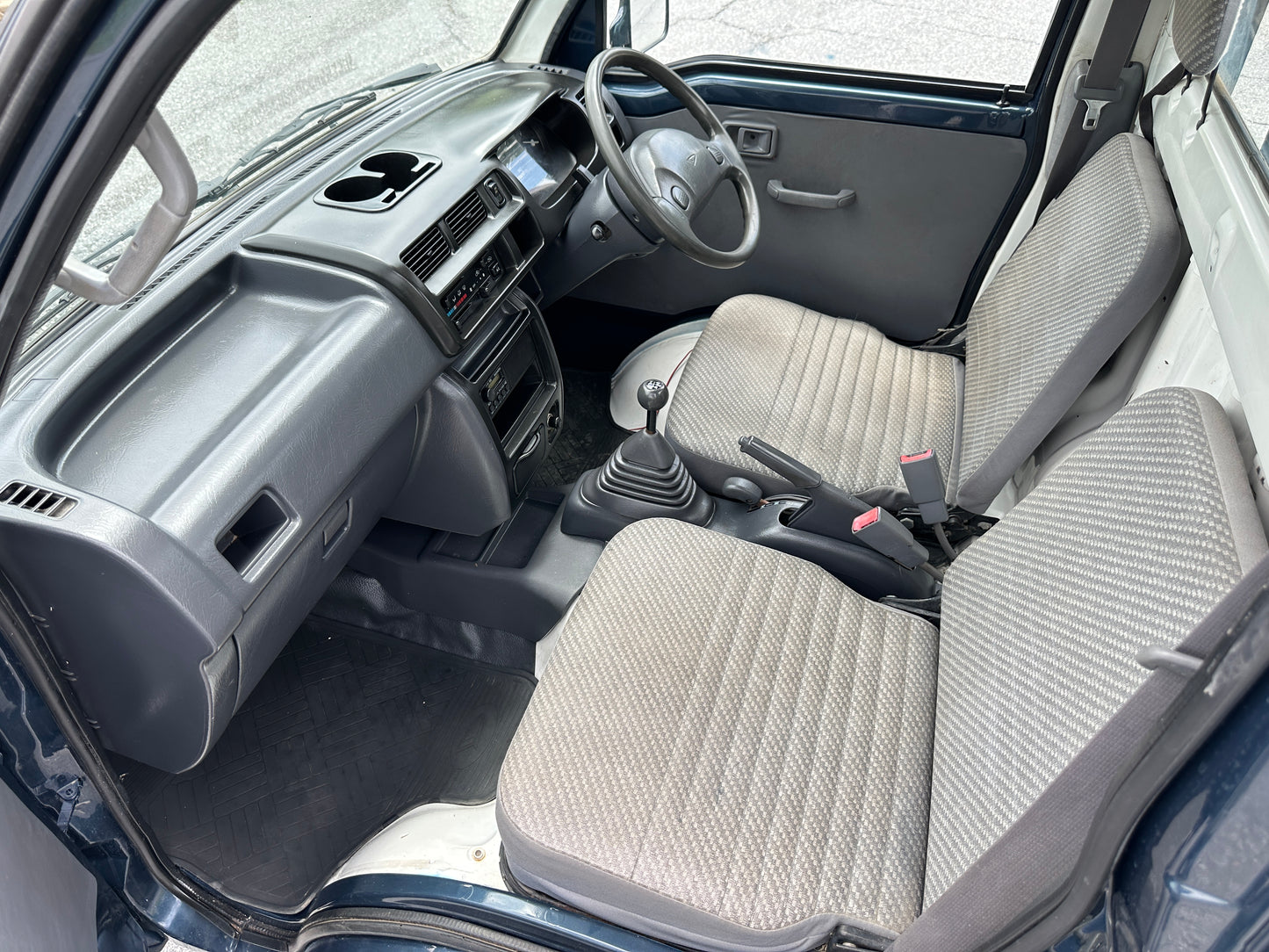 2000 DAIHATSU HIJET 3-WAY DUMP 4WD - A/C - FUEL INJECTION