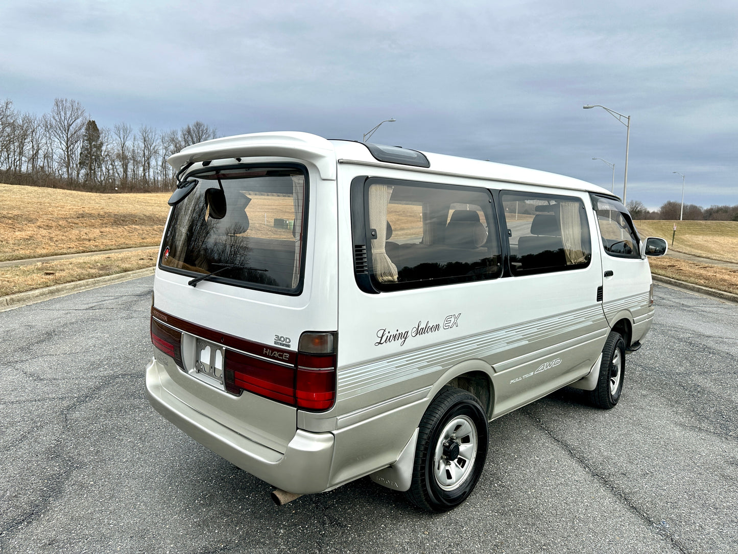 1995 TOYOTA HIACE SUPER CUSTOM G LIVING SALOON EX KZH106