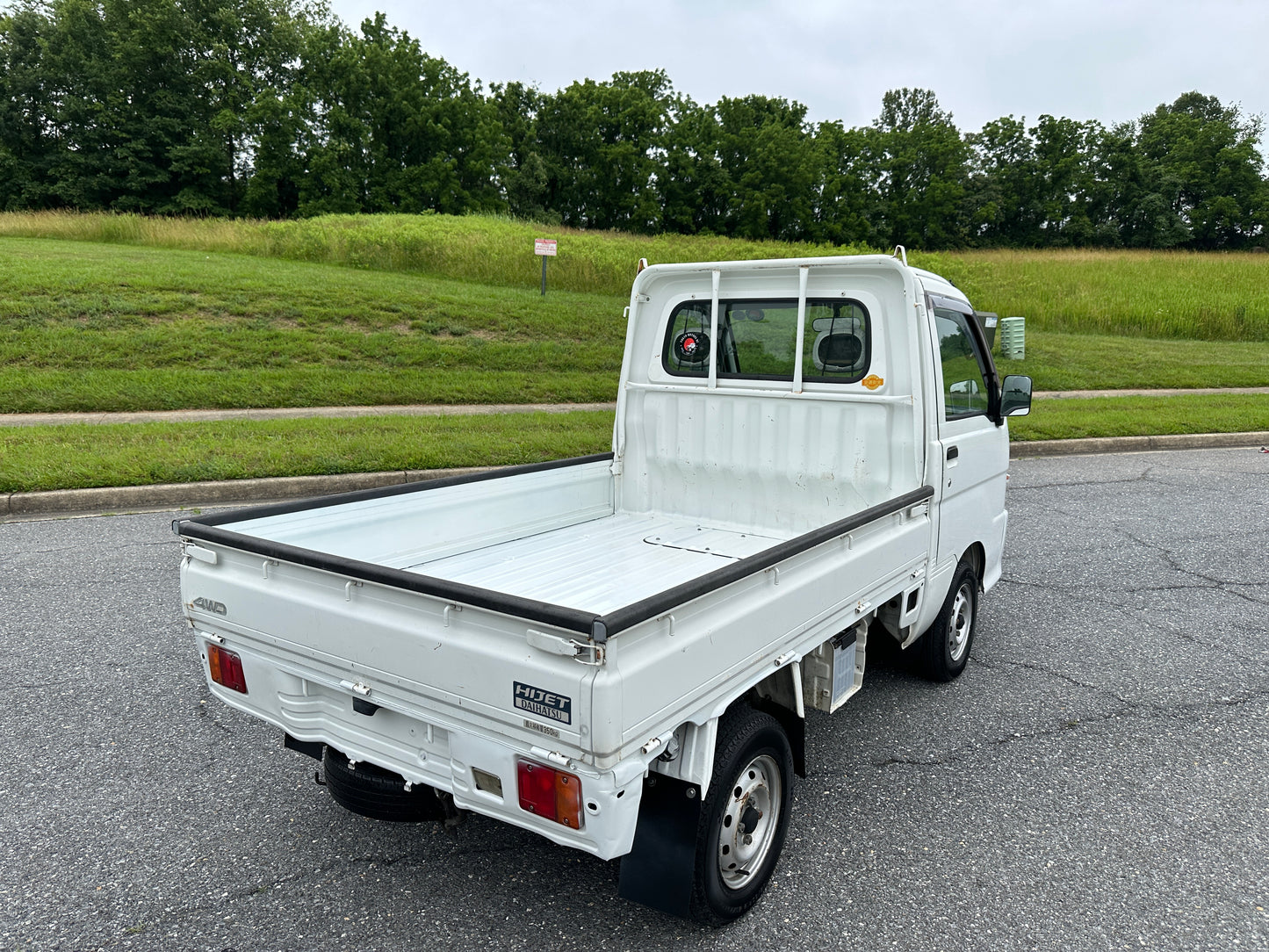 2000 DAIHATSU HIJET 4WD - A/C - FUEL INJECTED