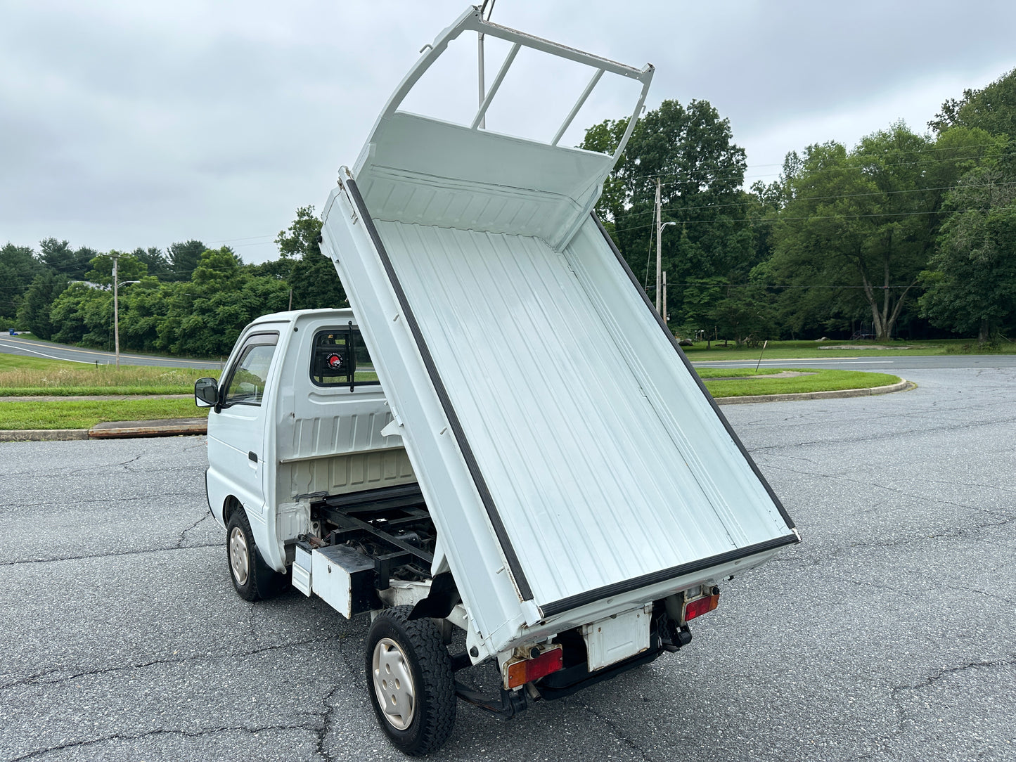 1994 SUZUKI CARRY DUMP TRUCK 4WD