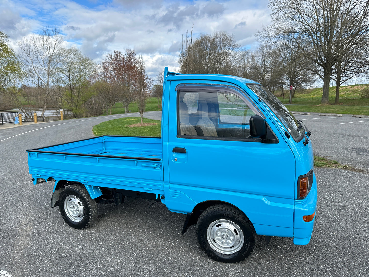 1995 MITSUBISHI MINICAB V-U42T
