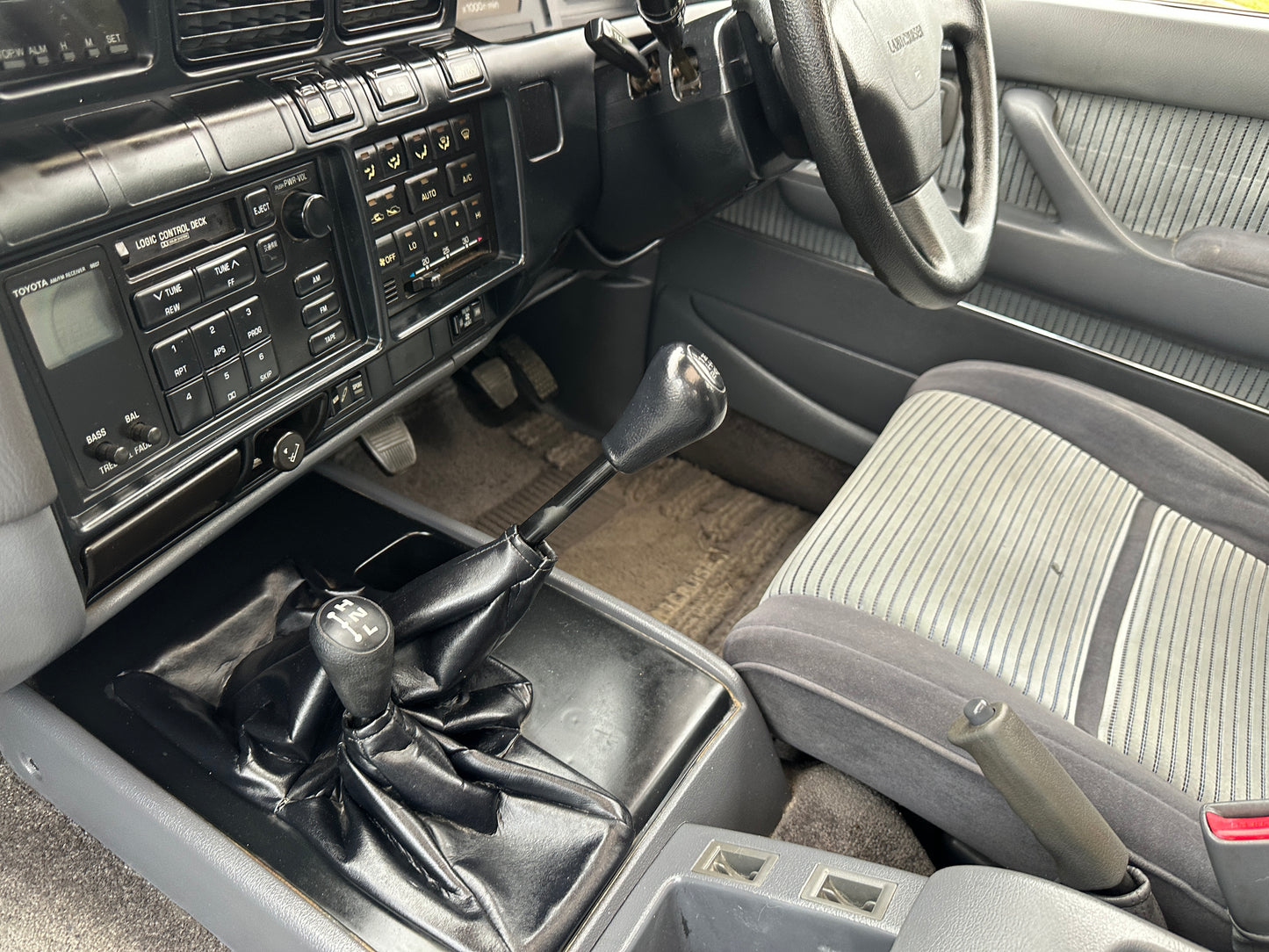 1992 Toyota Land Cruiser HDJ81 VX - 4WD - 5 Speed Manual - TURBO DIESEL- 90k Miles — LOT#652