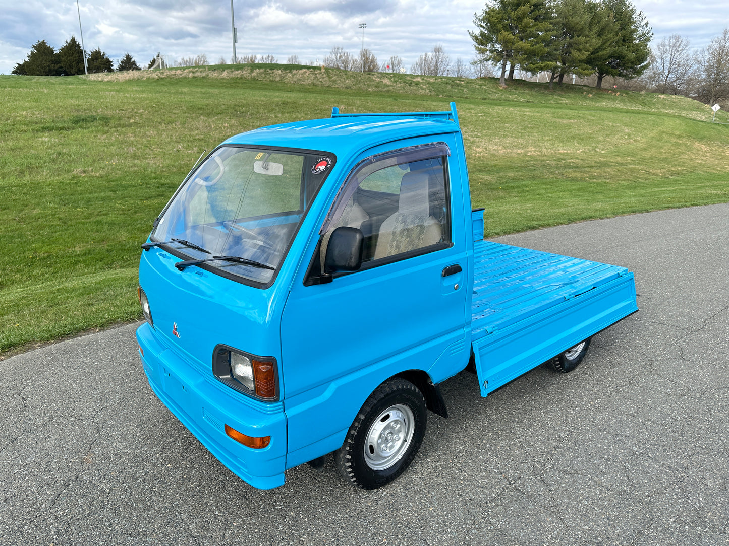 1995 MITSUBISHI MINICAB V-U42T