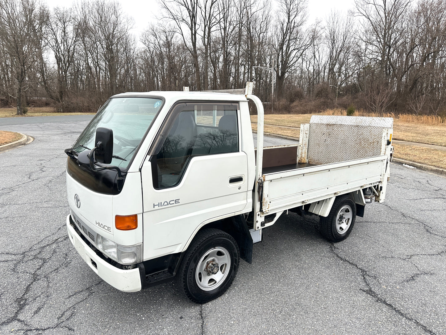 1996 TOYOTA HIACE LY151