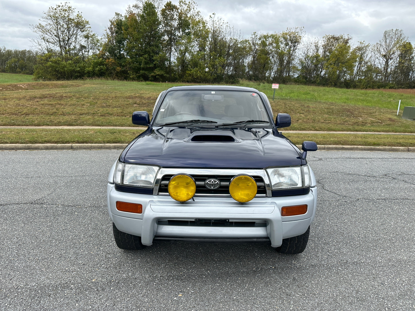 1996 Toyota Hilux Surf SSR-G - 4WD - INTERCOOLED TURBO DIESEL — LOT#655