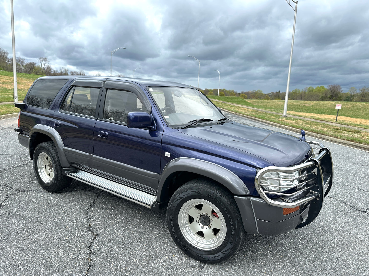 1996 TOYOTA HILUX SURF KZN185 SSR-G WITH 5 SPEED MANUAL TRANSMISSION