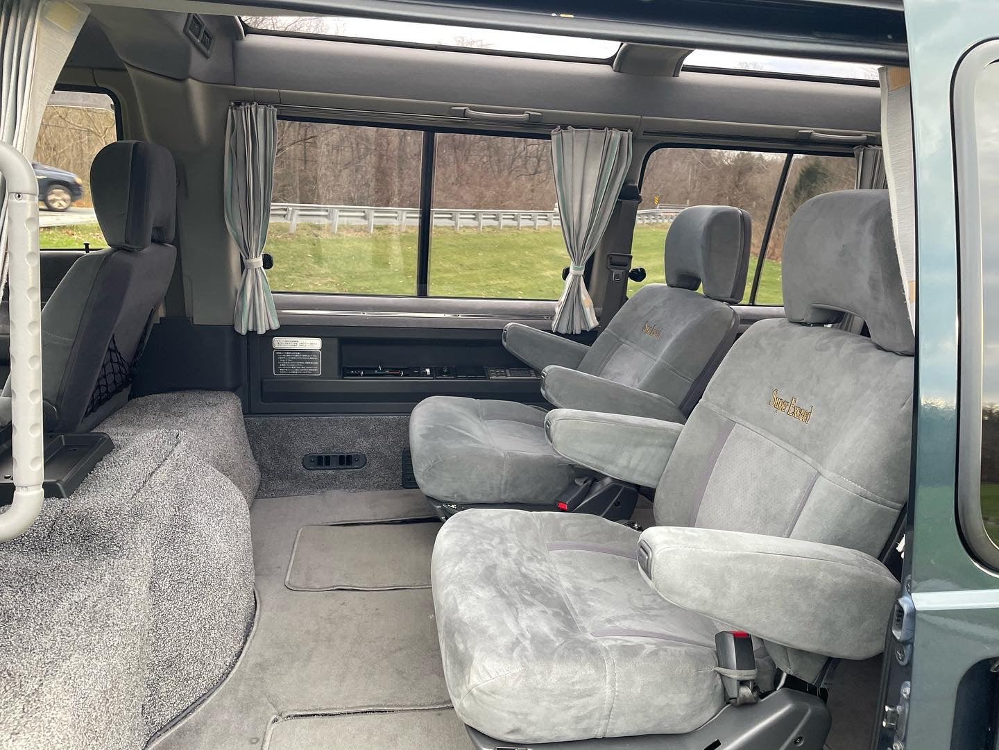 1992 MITSUBISHI DELICA STAR WAGON 4WD SUPER EXCEED P35W