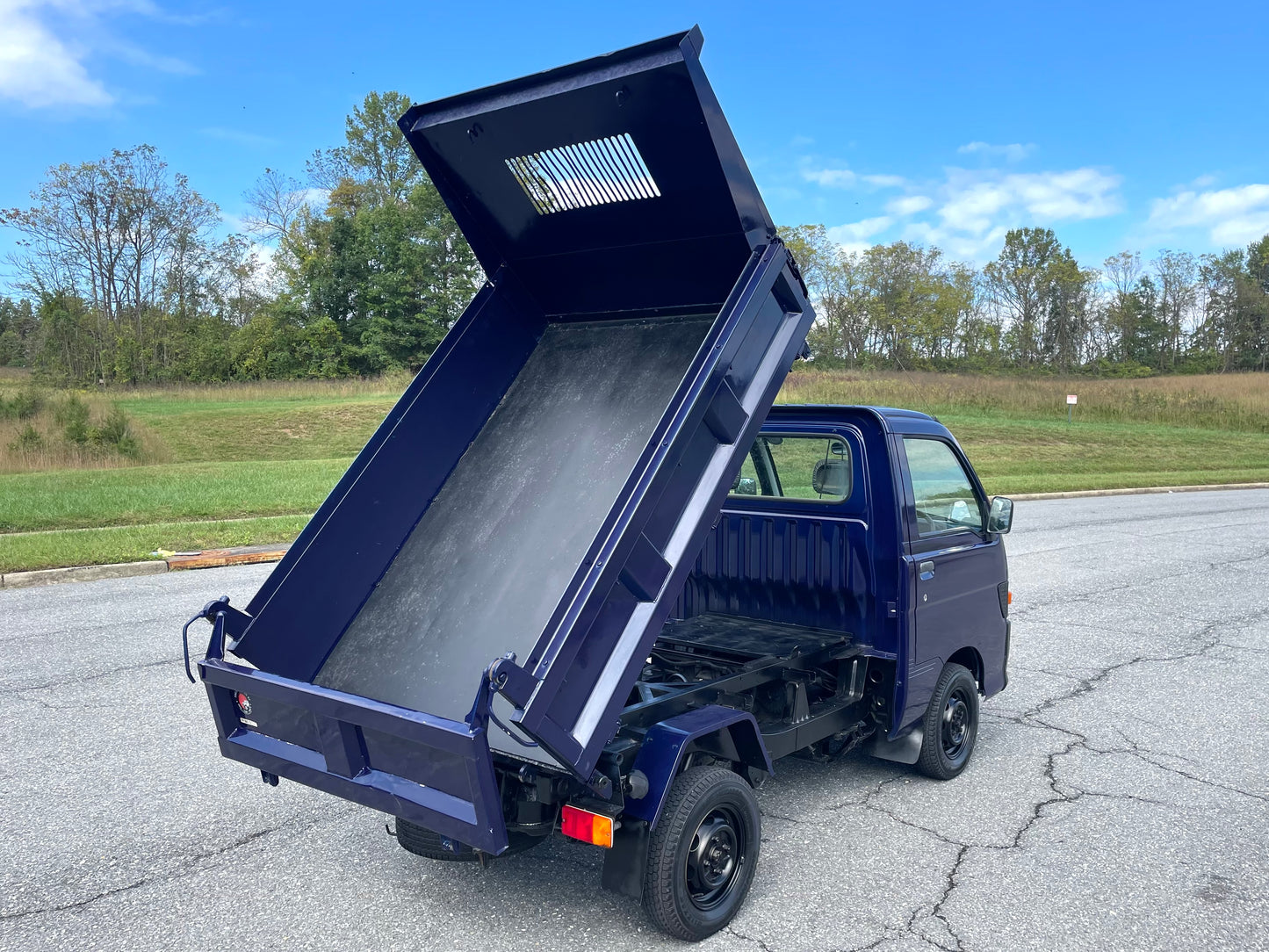 1997 DAIHATSU HIJET DUMP TRUCK S110P