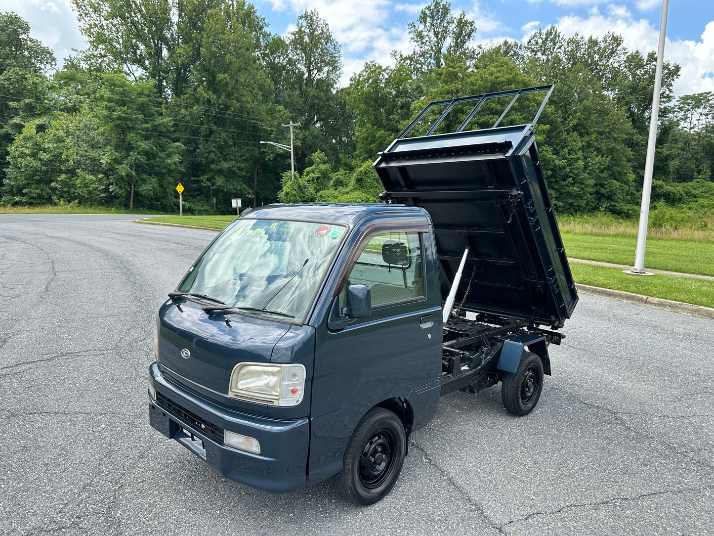 2000 DAIHATSU HIJET 3-WAY DUMP 4WD - A/C - FUEL INJECTION