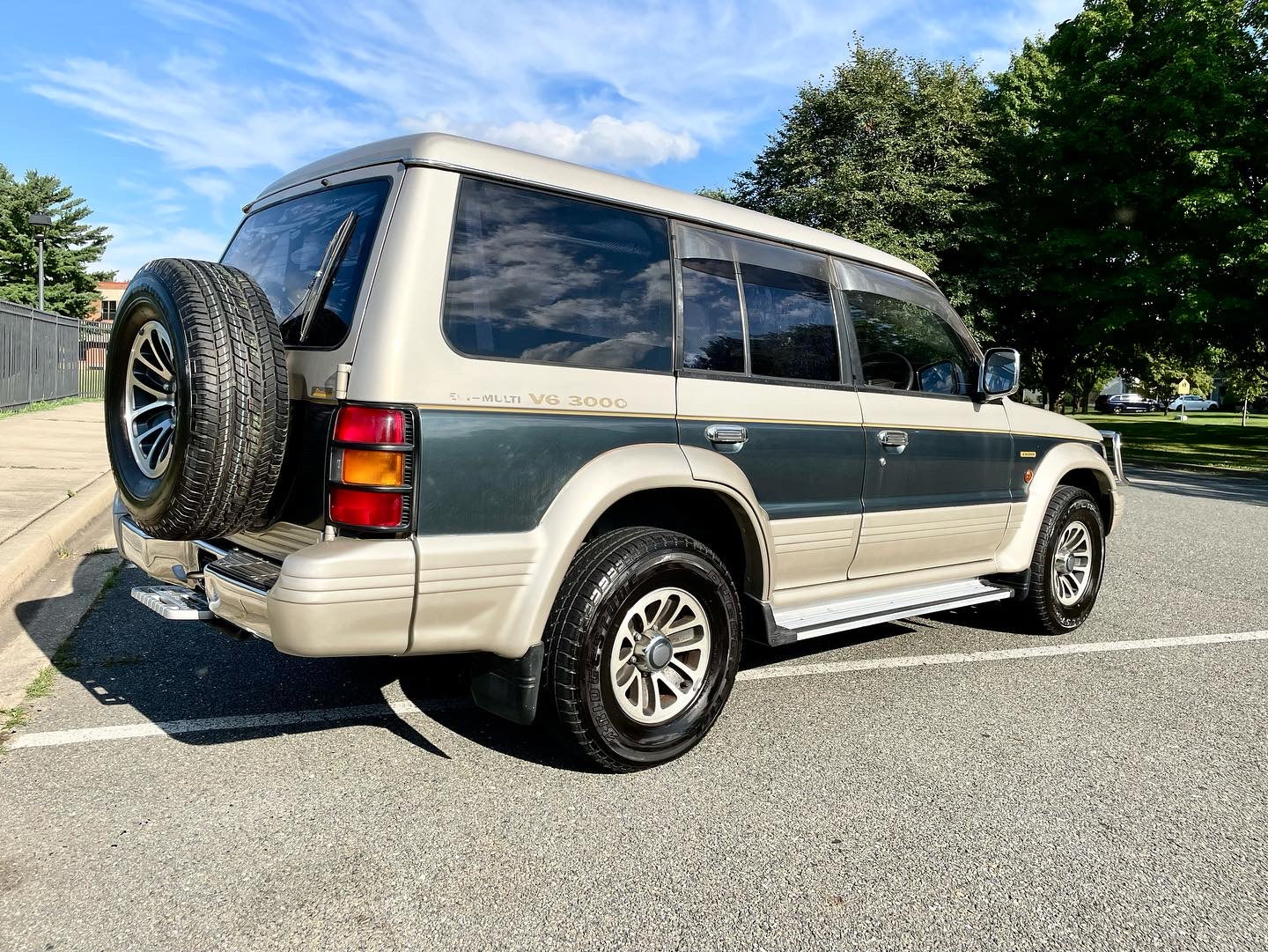 1993 MITSUBISHI PAJERO WIDE EXCEED V43W