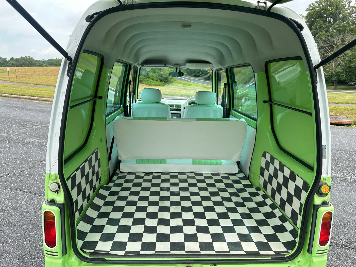 1998 SUBARU SAMBAR DIAS 4WD — LOT#642