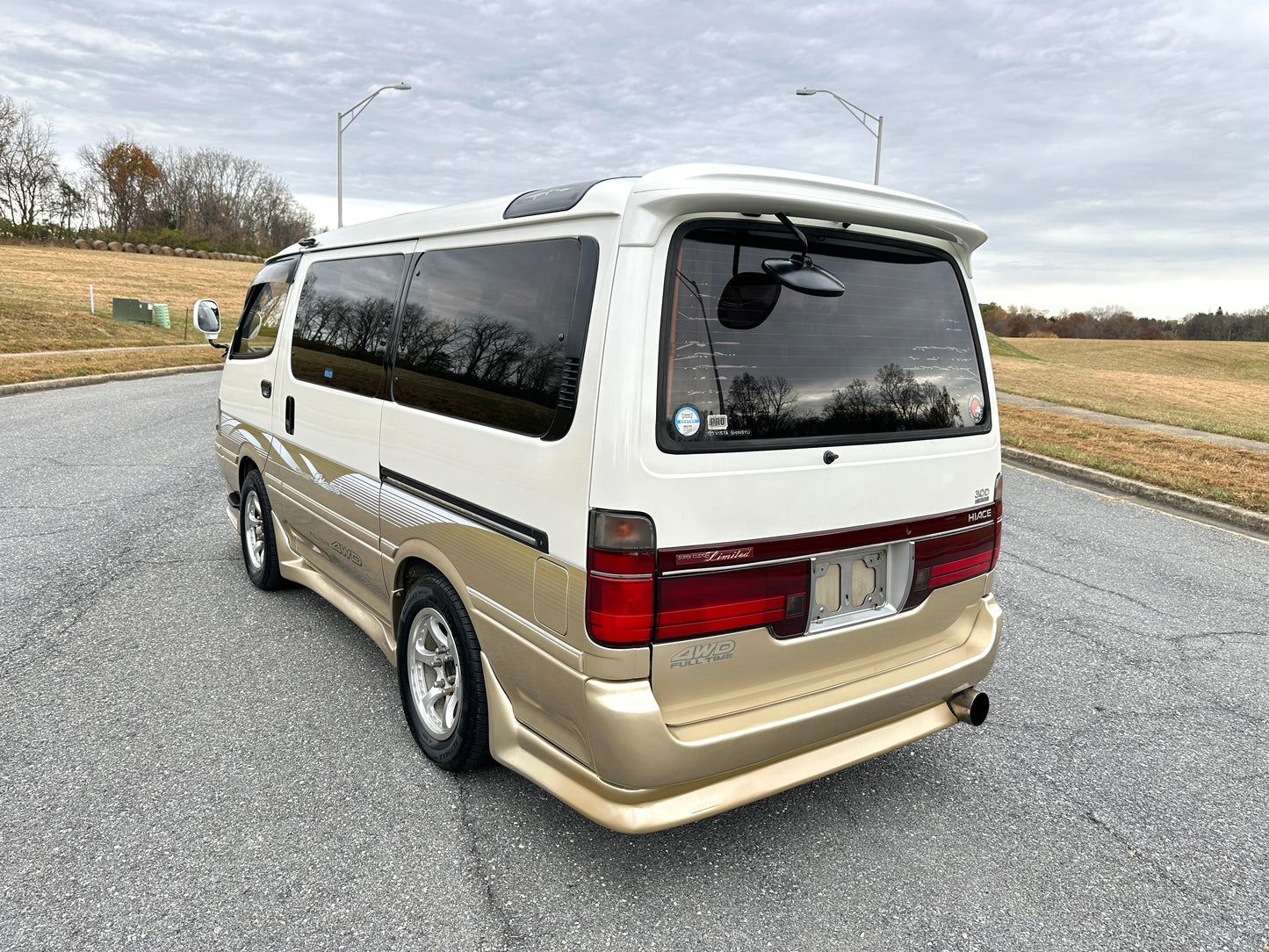 1994 TOYOTA HIACE SUPER CUSTOM LIMITED KZH106