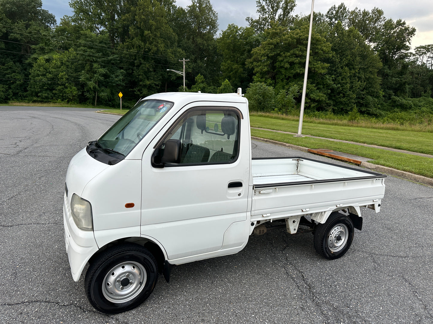 2000 SUZUKI CARRY 4WD - A/C - FUEL INJECTED — LOT#592