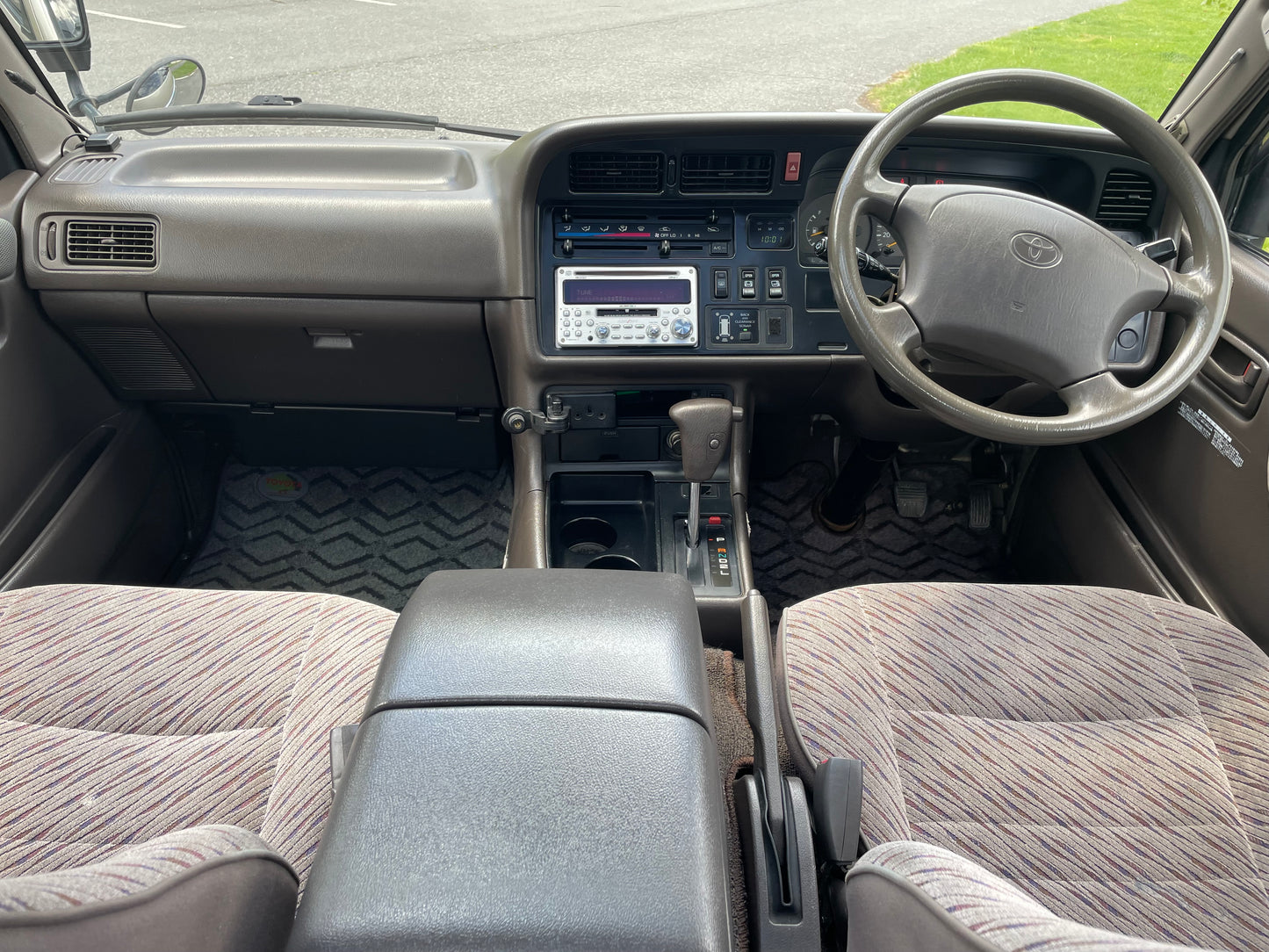 1996 TOYOTA HIACE SUPER CUSTOM KZH106