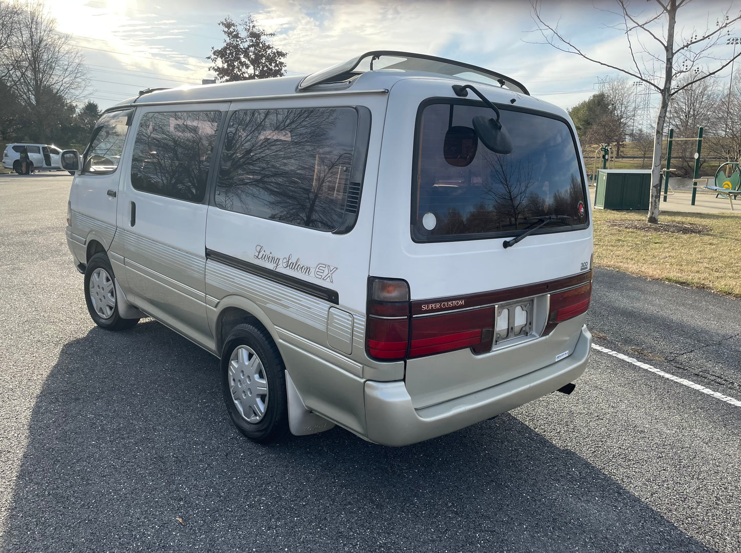 1995 TOYOTA HIACE SUPER CUSTOM LIVING SALOON EX KZH100