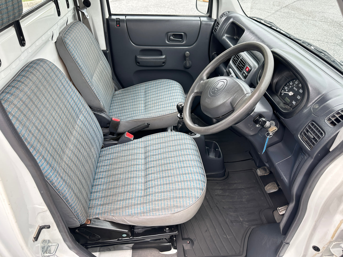 2000 HONDA ACTY ATTACK 4WD - A/C - FUEL INJECTED