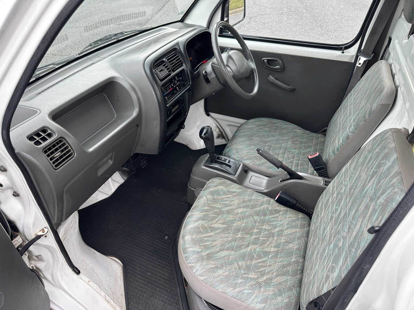1999 SUZUKI CARRY 4WD - TURBOCHARGED - AUTOMATIC TRANSMISSION - A/C — LOT#660