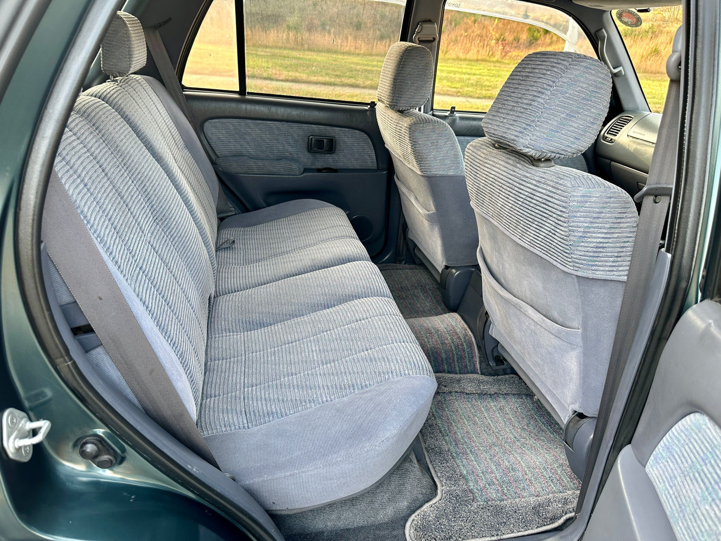 1996 TOYOTA HILUX SURF SSR-X KZN185