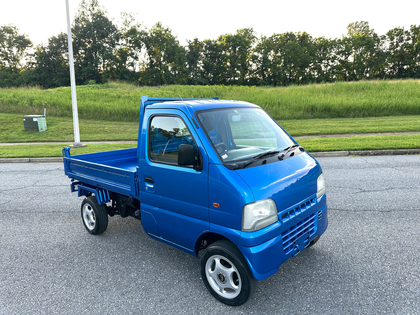 2000 SUZUKI CARRY DUMP 4WD - A/C