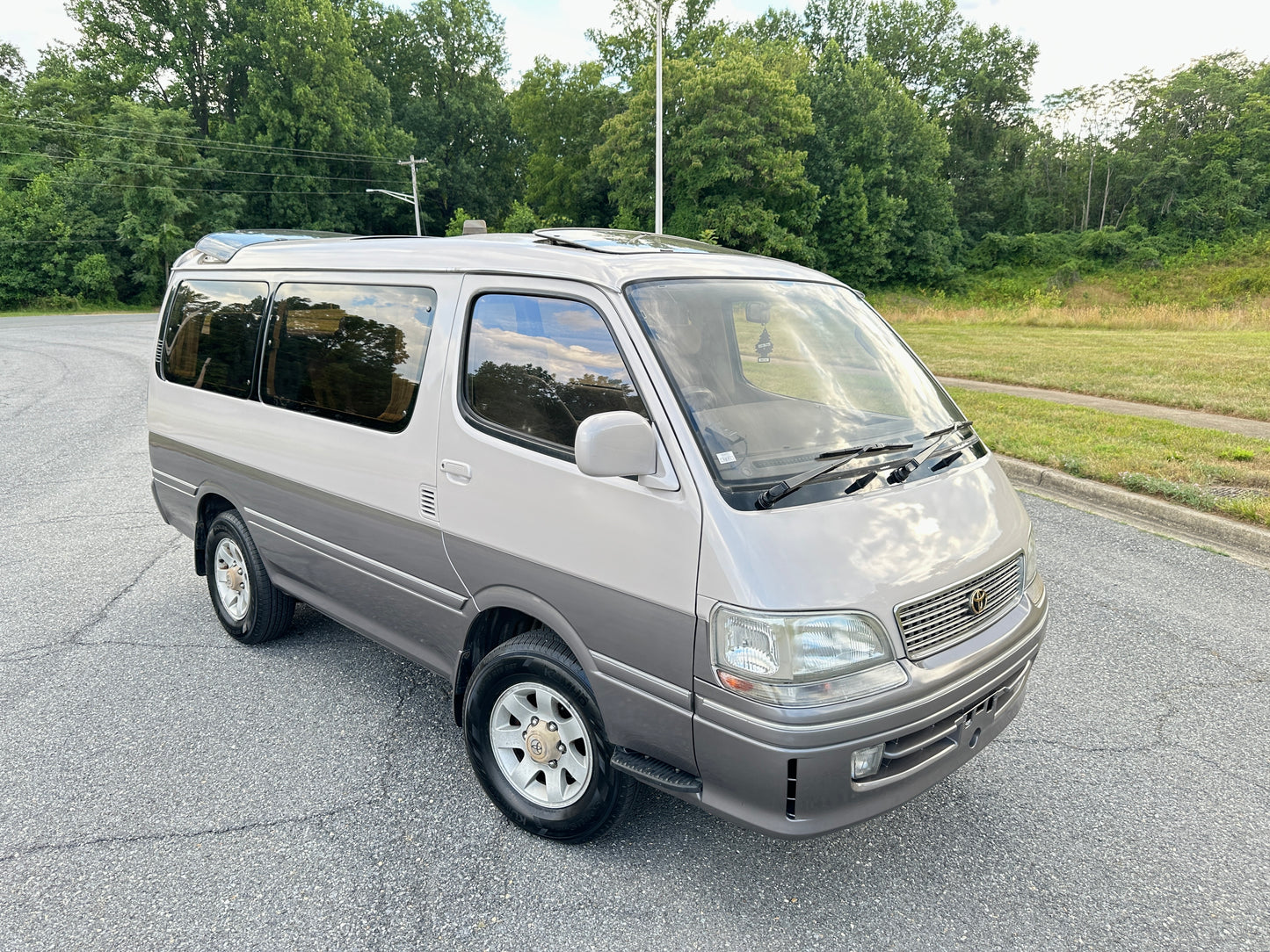 1997 TOYOTA HIACE SUPER CUSTOM LIMITED KZH106